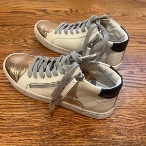 Woman’s dolce vita shoes